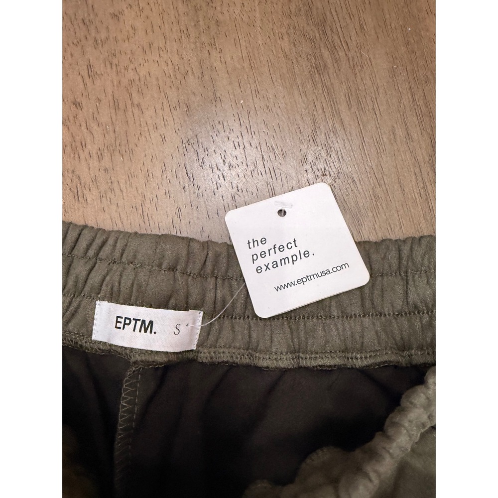EPTM Mens Olive Green Faux Suede Shorts Streetwear Athletic Small NWT - Picture 4 of 9